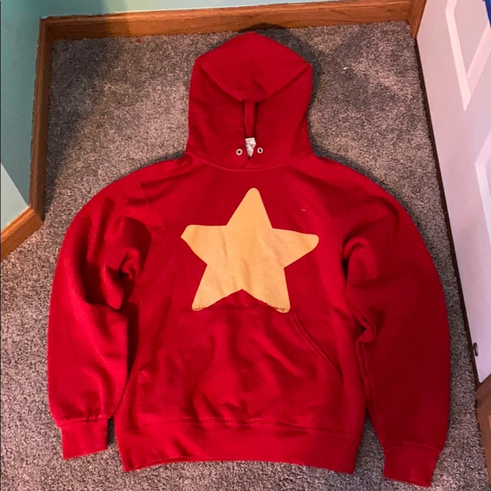 Red Steven Universe sweatshirt